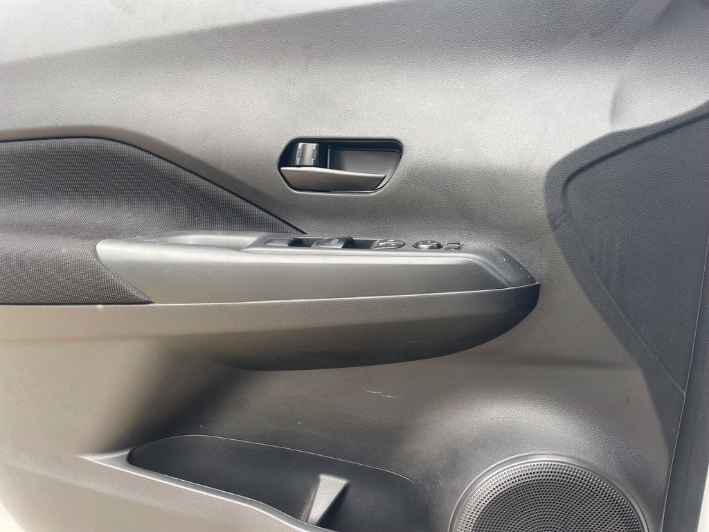 Used 2025 White Nissan S image 12