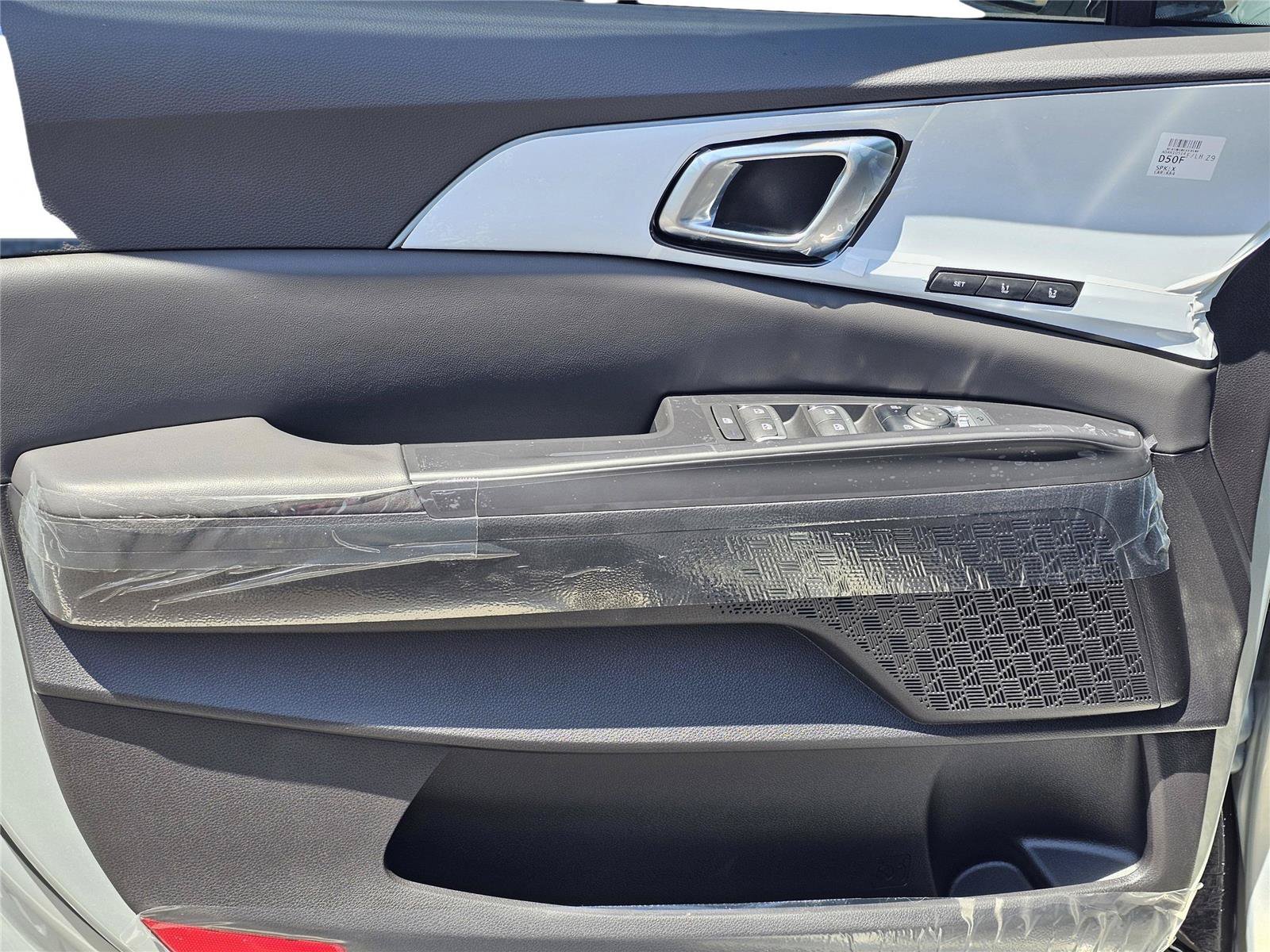 New 2026 Ivory Silver Kia SX image 15