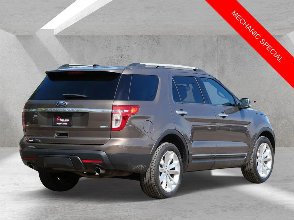 Used 2015  Ford XLT image 3