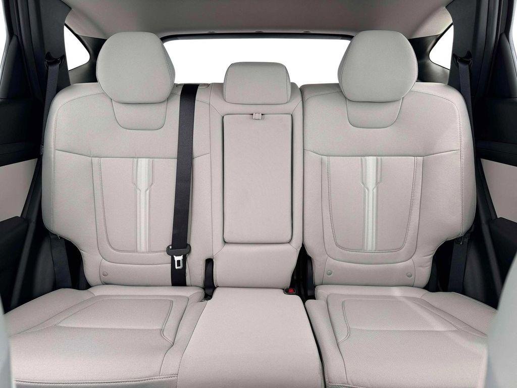 New 2026 Black Hyundai SEL FWD image 16