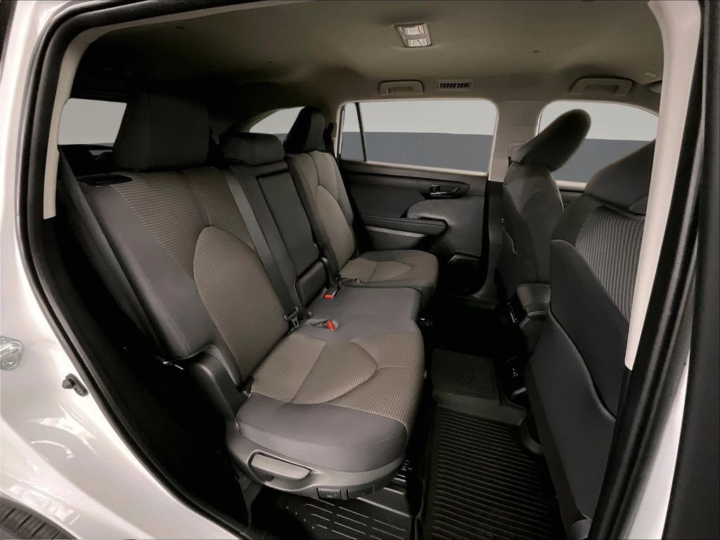Used 2023 Beige Toyota L image 32