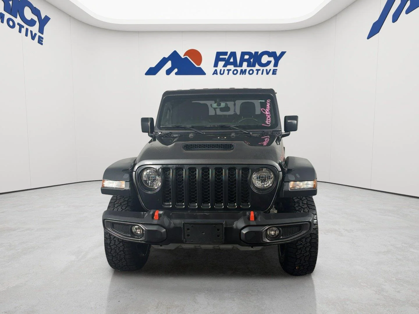 Used 2022 Granite Crystal Metallic Clearcoat Jeep Mojave image 2