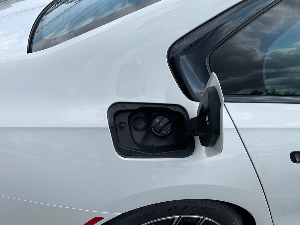 2026 BMW 7 Series 750e - Photo 20