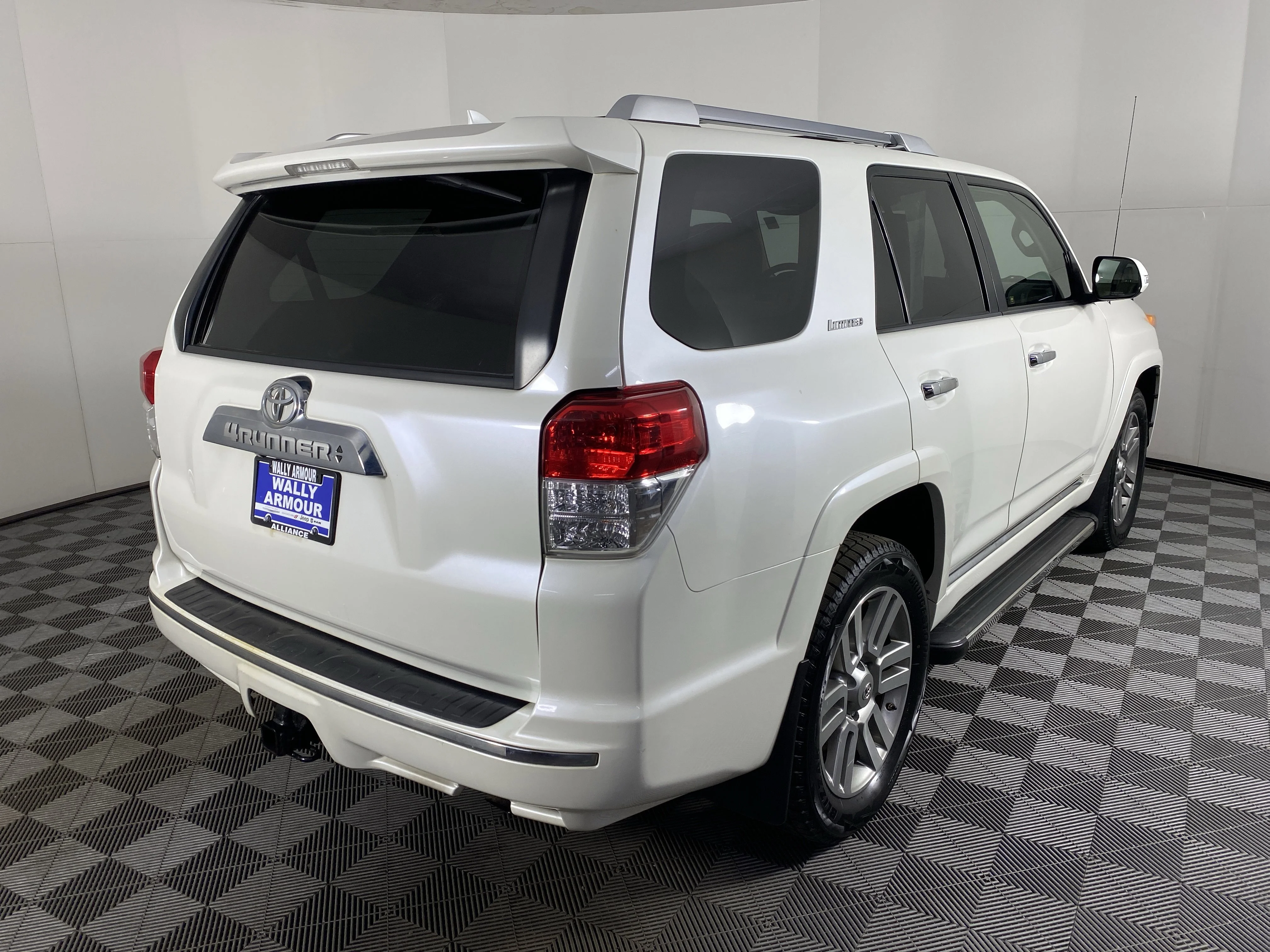 Used 2011 Blizzard Pearl Toyota Limited image 8