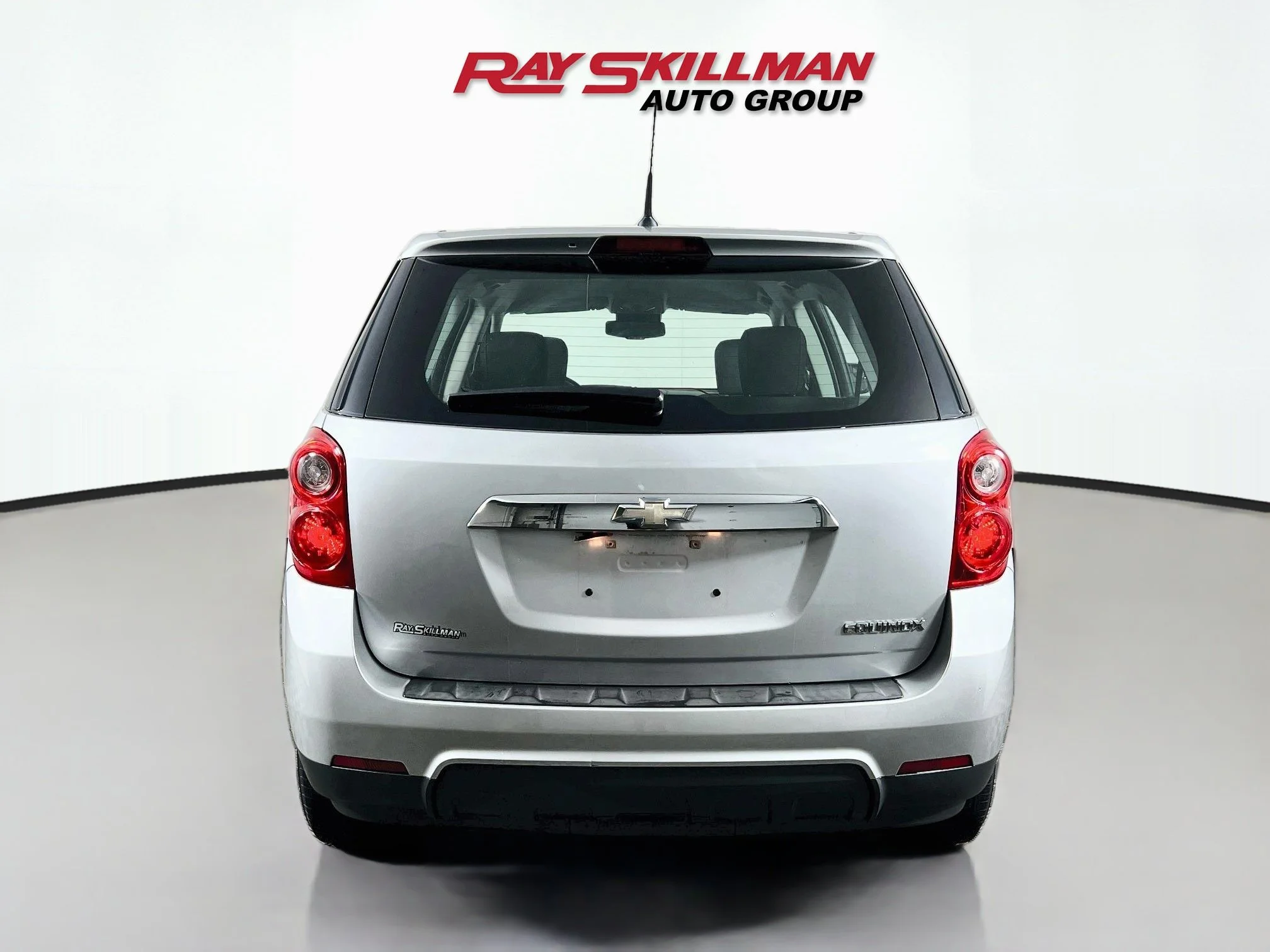Used 2013 Silver Ice Metallic Chevrolet LS image 6