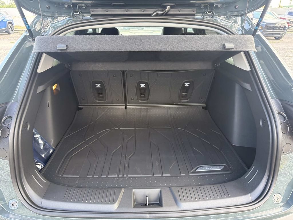 2026 Chevrolet Trax LT - Photo 9