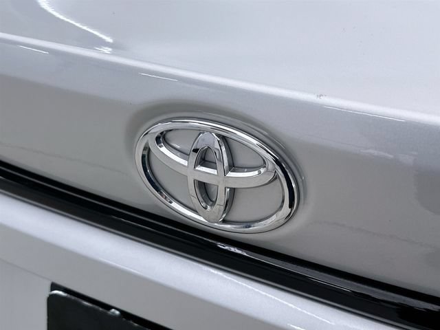 2025 Toyota Corolla LE - Photo 37
