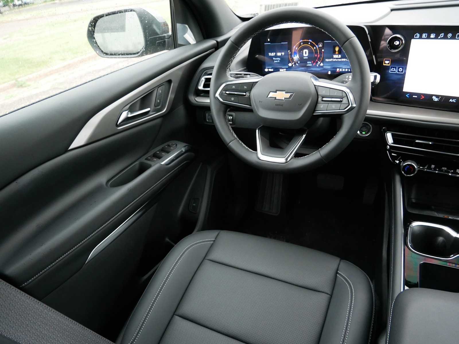 2026 Chevrolet Traverse LT - Photo 13