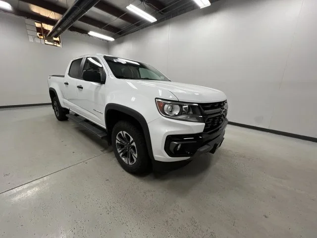 Certified Used 2021 SUMMIT WHITE Chevrolet 4WD Z71 image 2