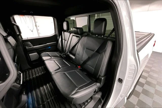 Used 2024 Avalanche Ford Lariat image 23