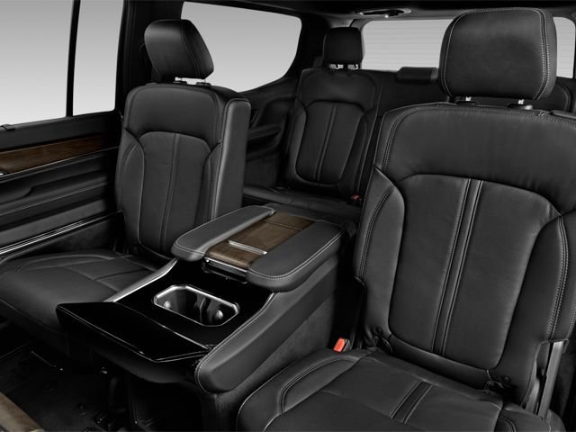 2024 Jeep Grand Wagoneer L Series II - Photo 11