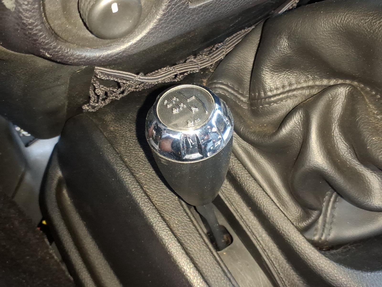 Used 2015 Billet Silver Metallic Clearcoat Jeep Sport image 7