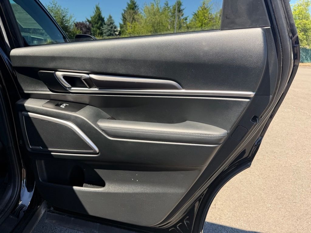 Used 2025 Ebony Black Kia S image 23