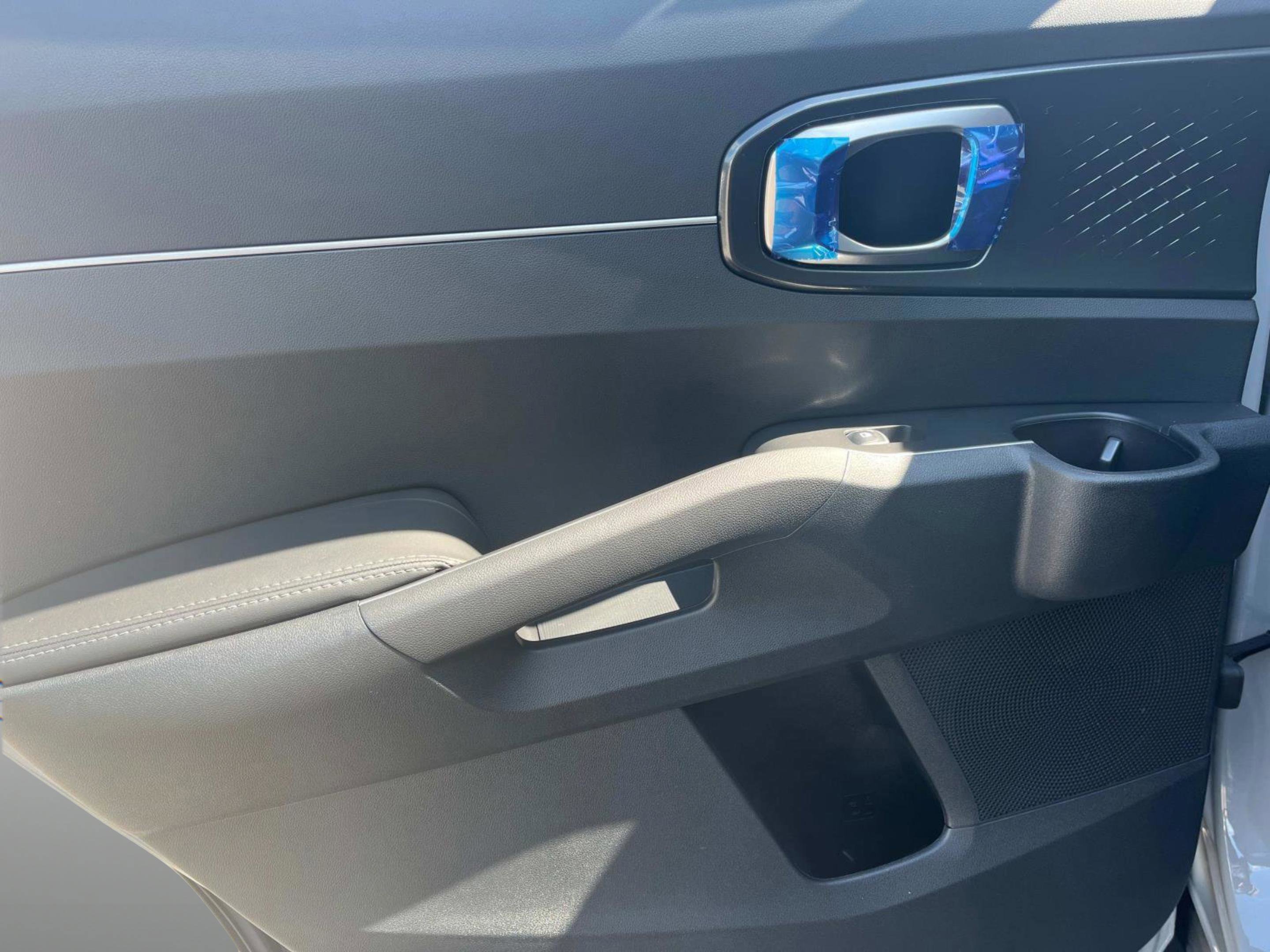 2025 Kia Sorento EX - Photo 20