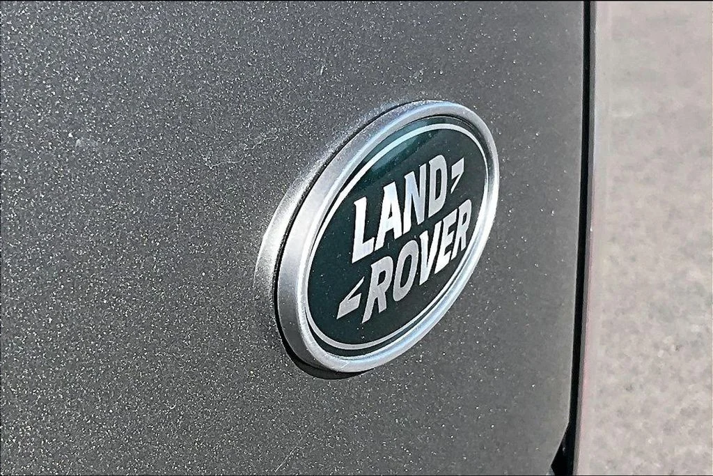 Used 2021 Silver Land Rover Westminster image 8