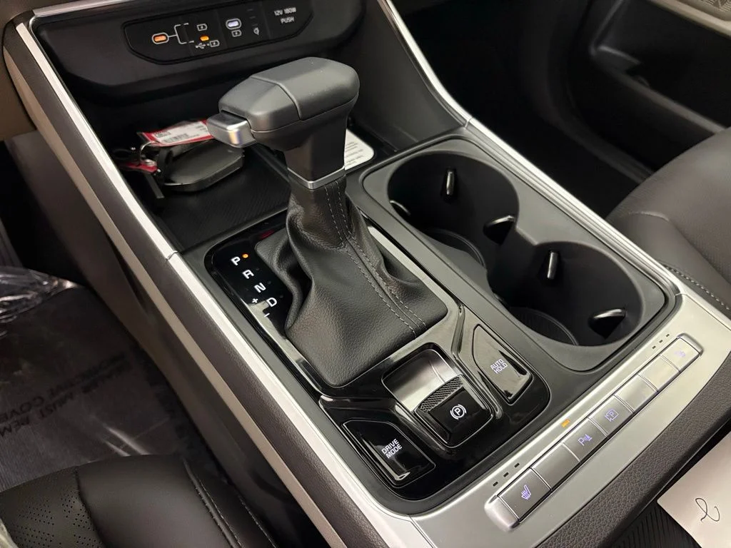 New 2026 White Kia EX image 30