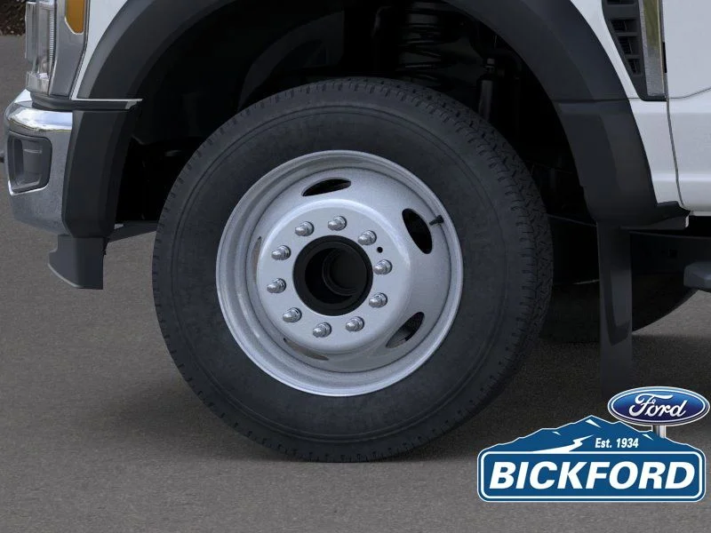2025 Ford F-550 Super Duty Chassis Cab XL - Photo 19