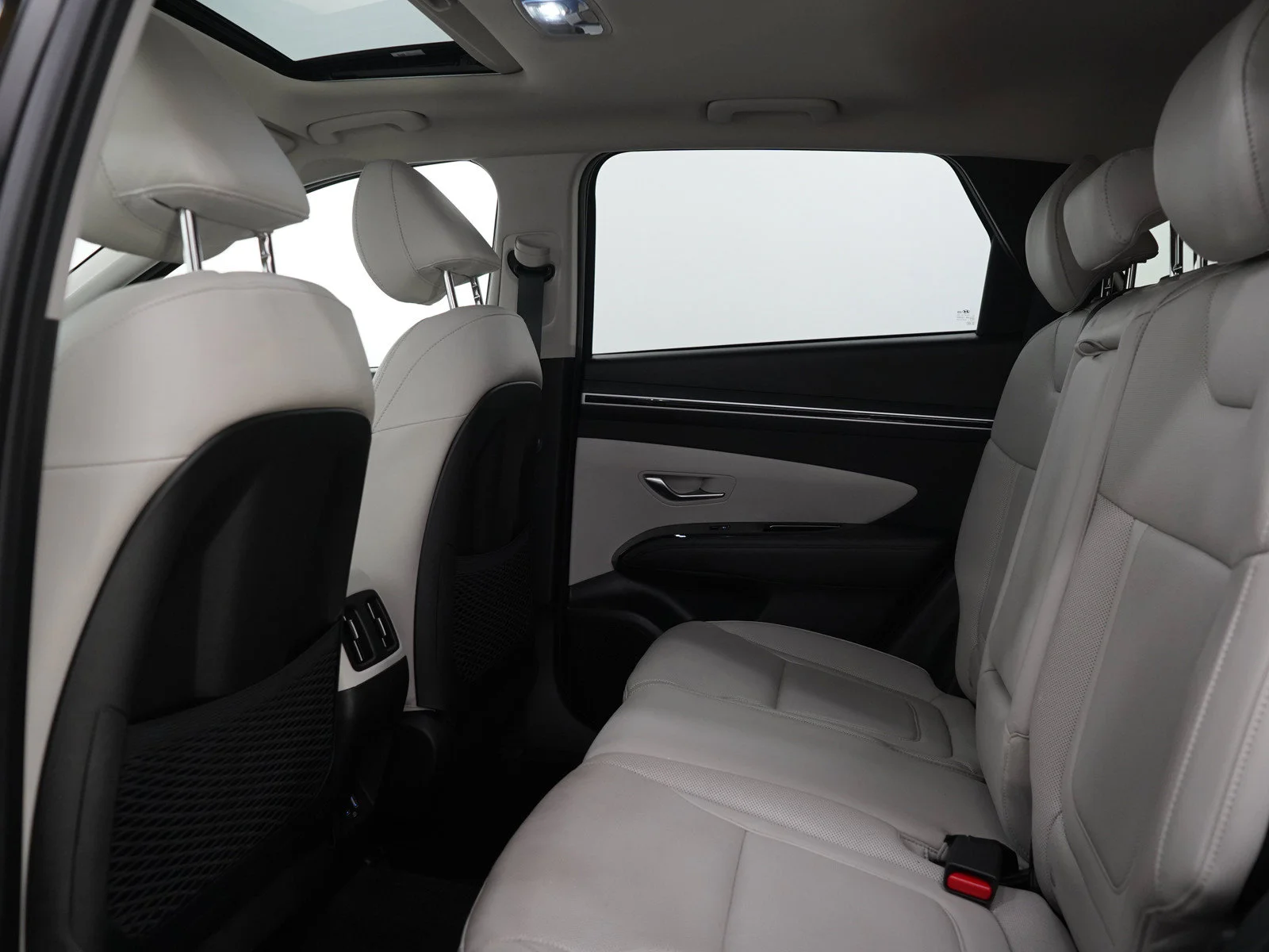 Used 2022 Phantom Black Hyundai SEL image 19