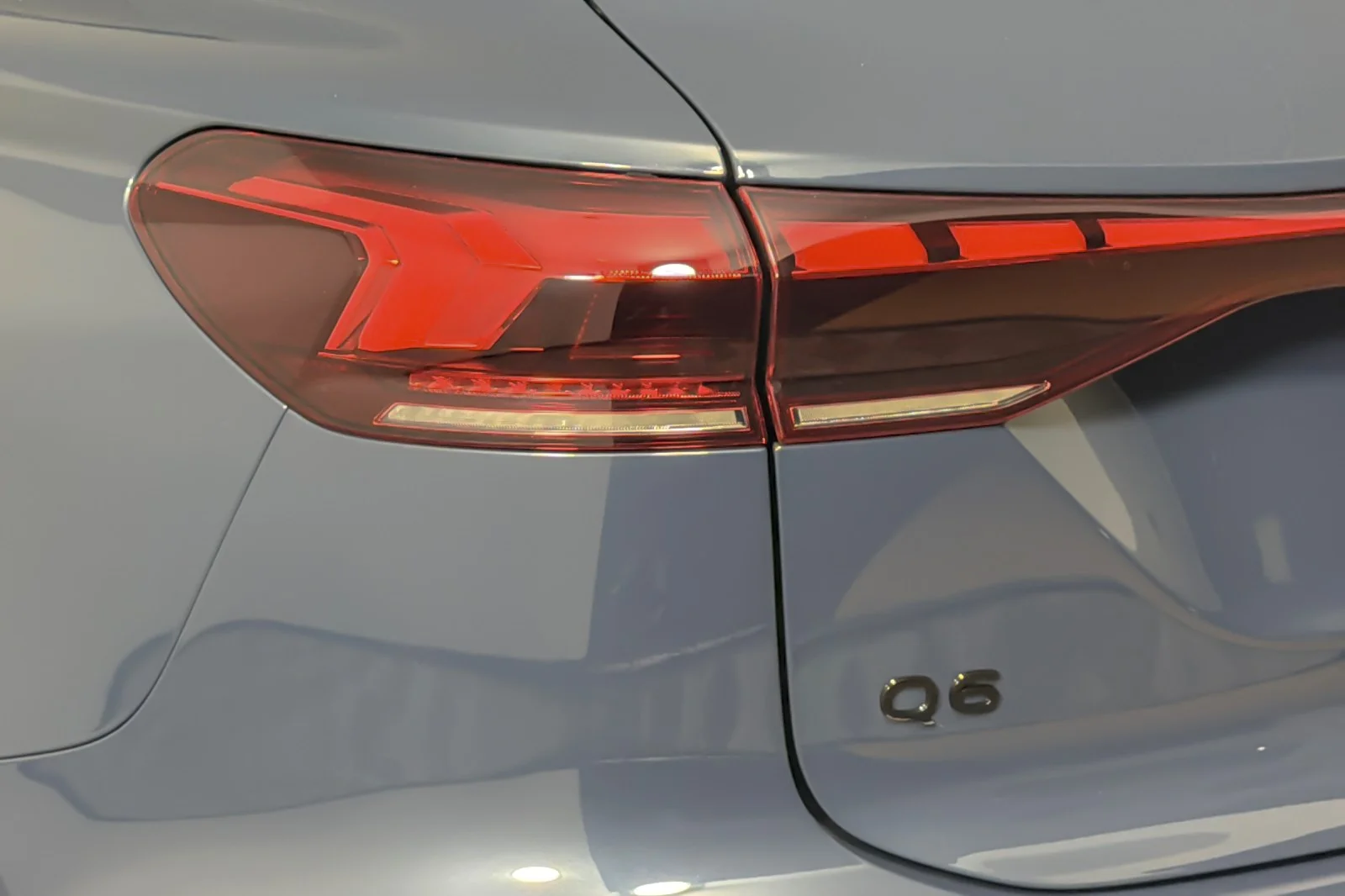 Used 2025 Plasma Blue Metallic Audi Premium quattro image 27