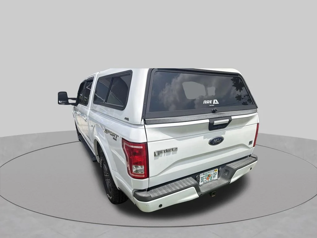 Used 2017 White Ford XLT image 6