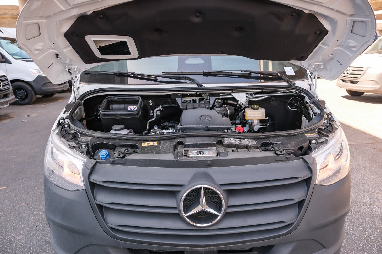 New 2026 Arctic+White Mercedes-Benz Cargo 144 WB  RWD 2.0L 4-Cylinder image 44