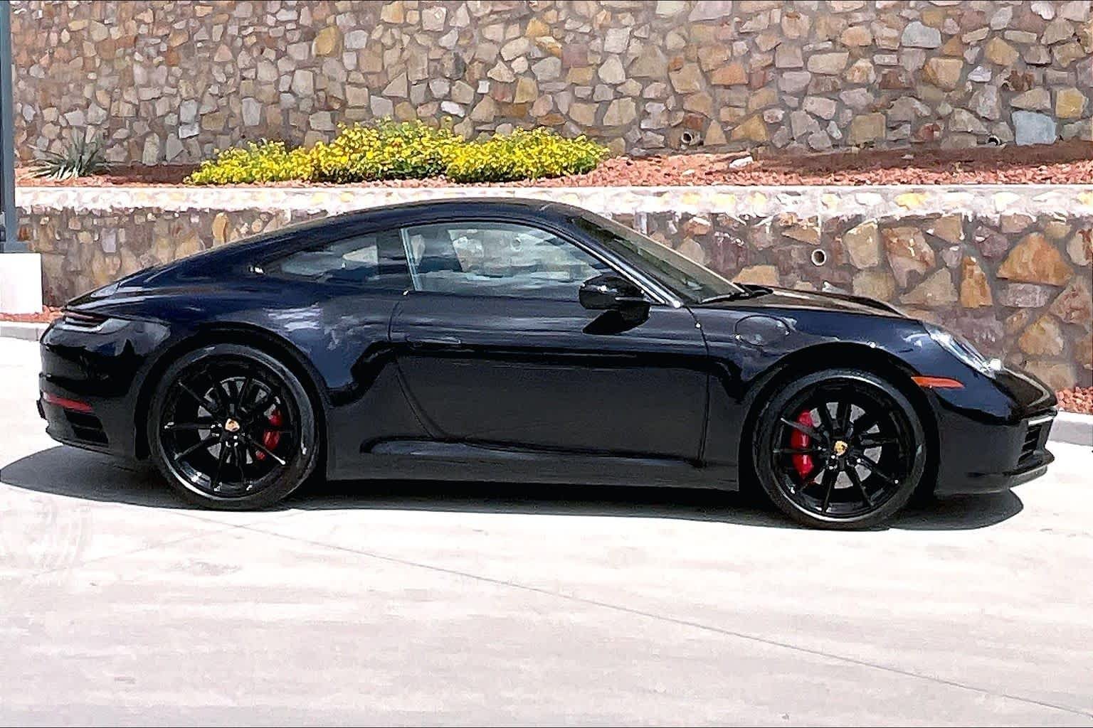 Used 2022 Jet Black Metallic Porsche Carrera S image 8
