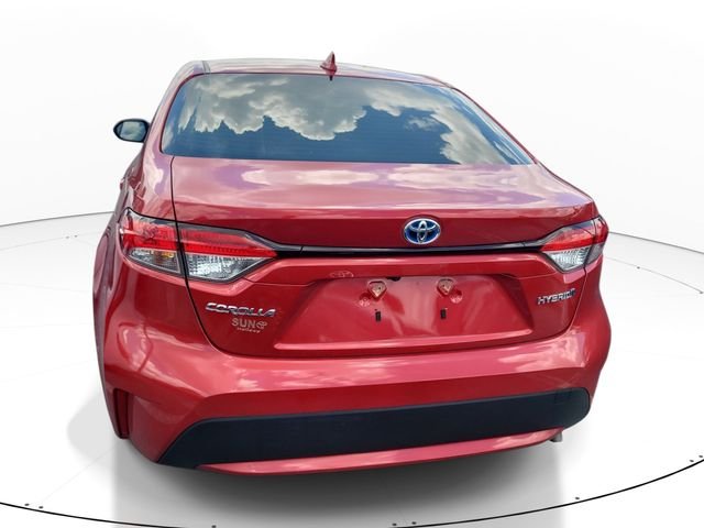 Used 2021 Red Toyota LE image 4