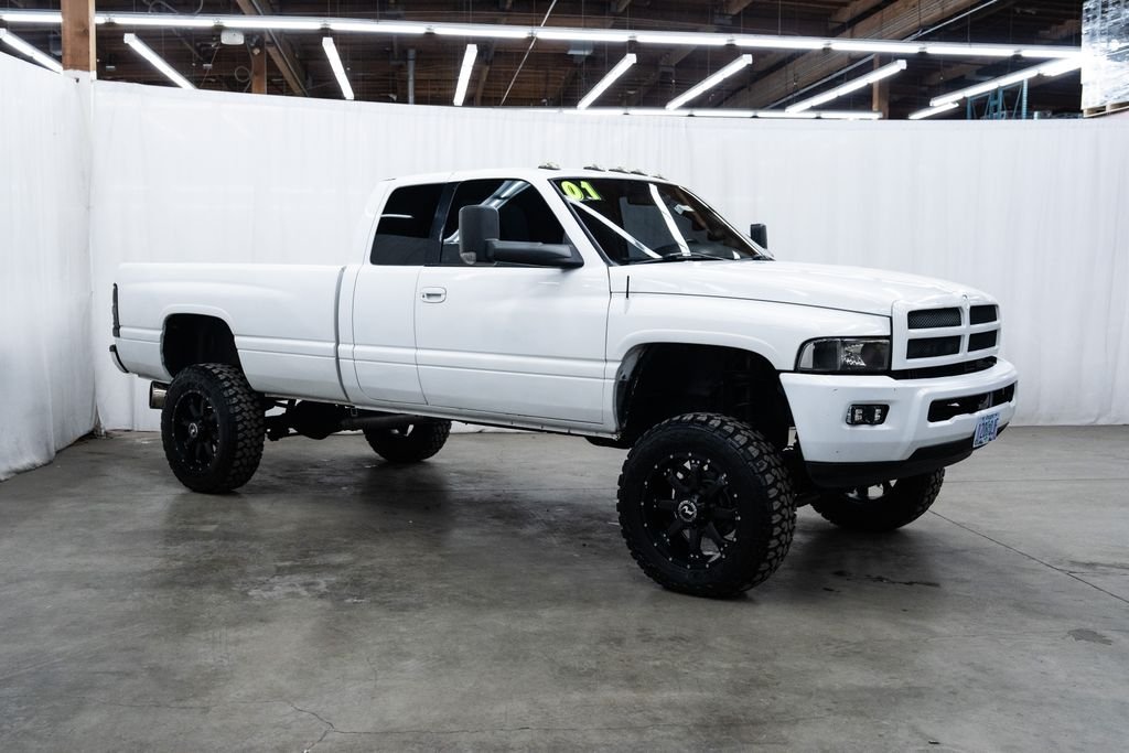 2001 Dodge Ram Pickup SLT