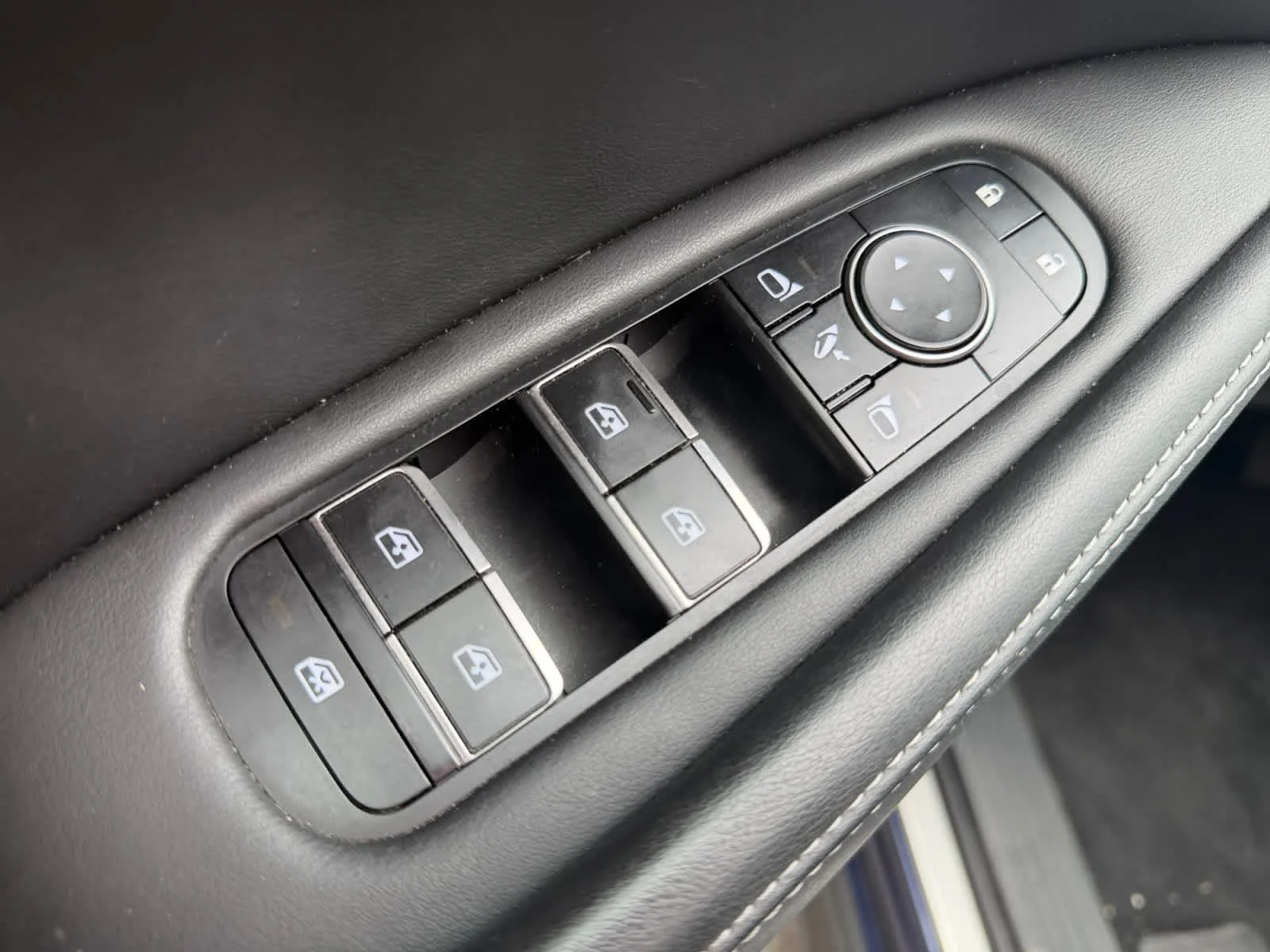 Used 2022 Grand Blue INFINITI SENSORY image 11