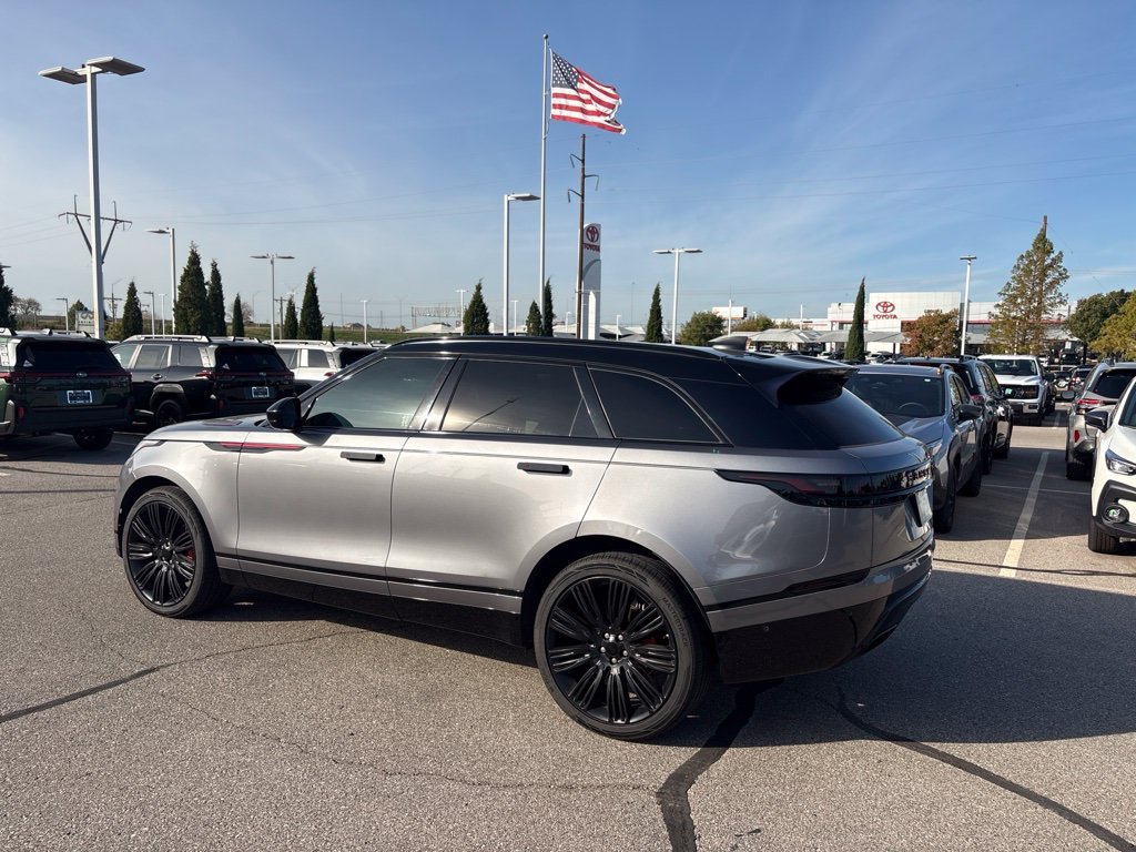 Used 2020 Gray Land Rover HSE R-Dynamic image 6