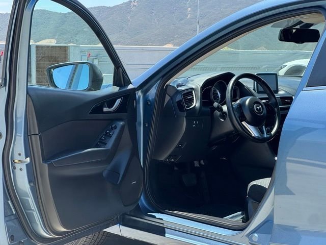 Used 2016 Blue Reflex Mica Mazda i Touring image 8