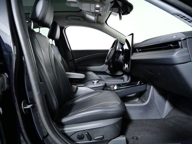 Used 2023 Black Ford Premium image 10