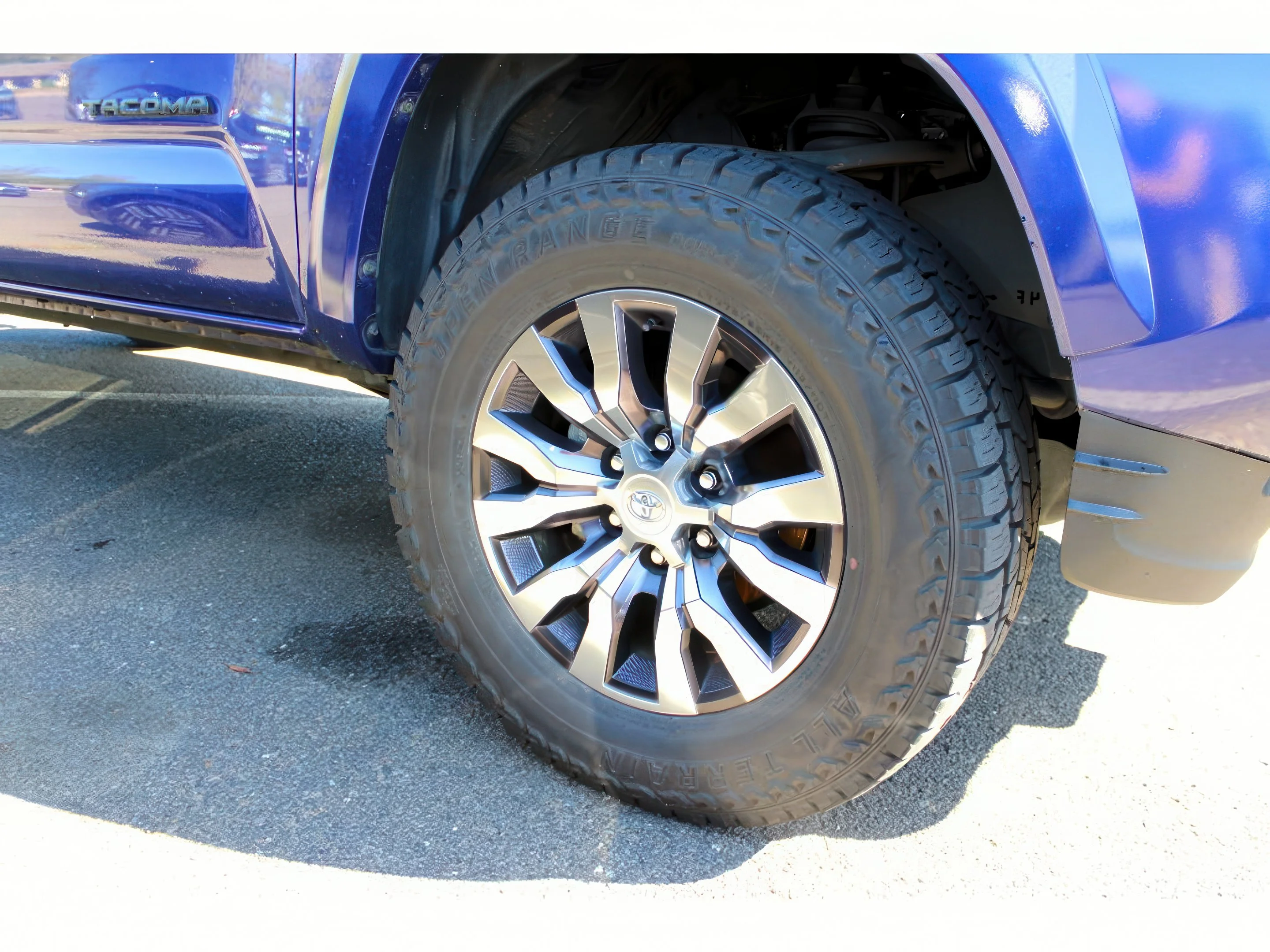 2023 Toyota Tacoma Limited - Photo 21