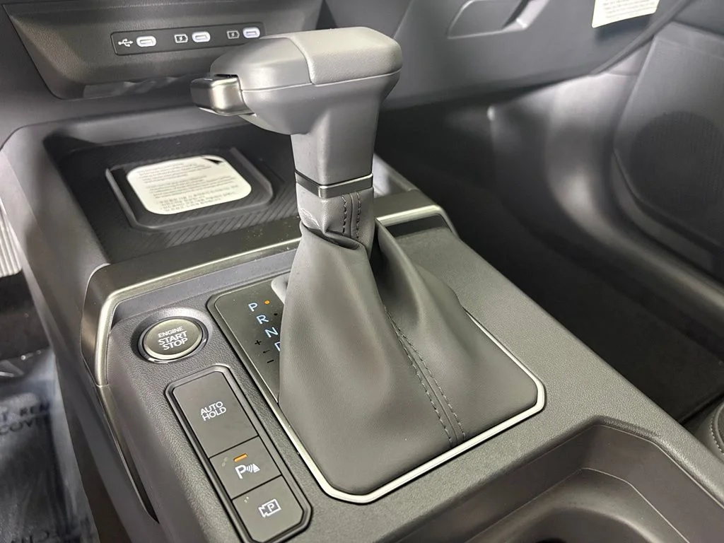 New 2027 Brown Kia X-Line S image 33