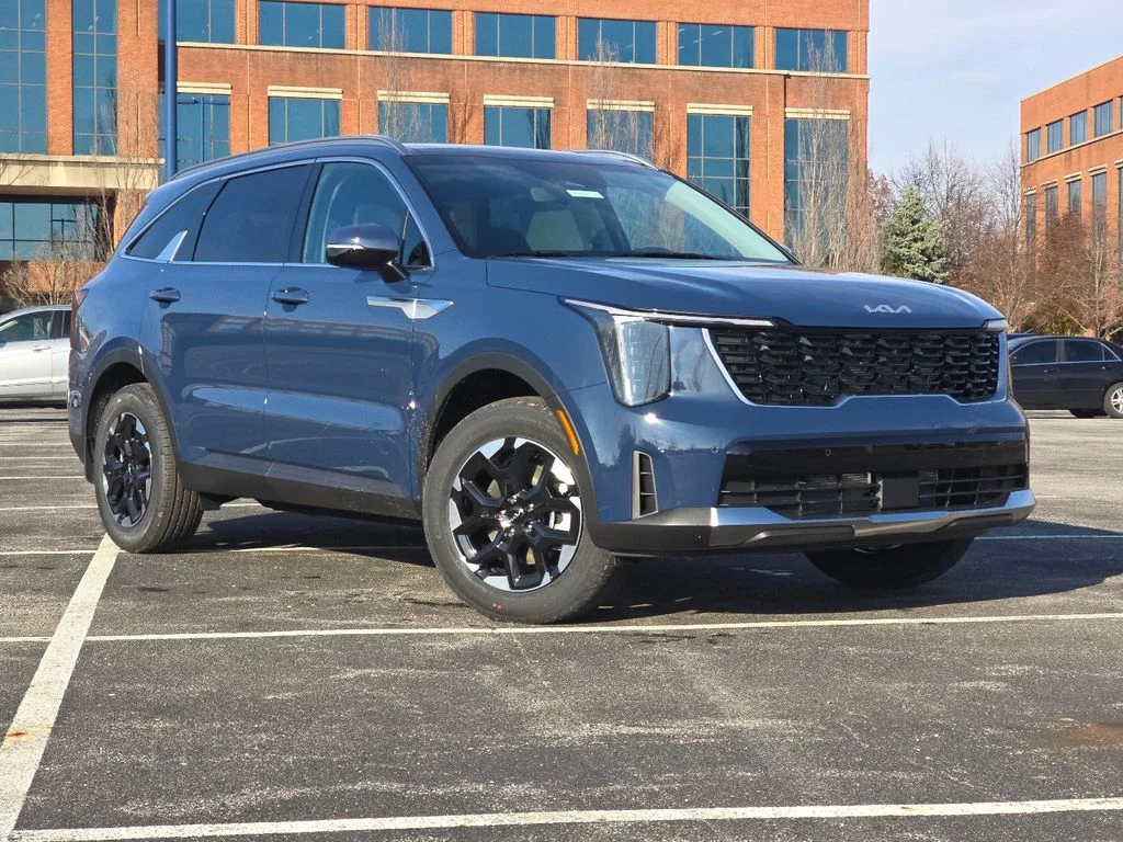 2026 Kia Sorento S AT's photo