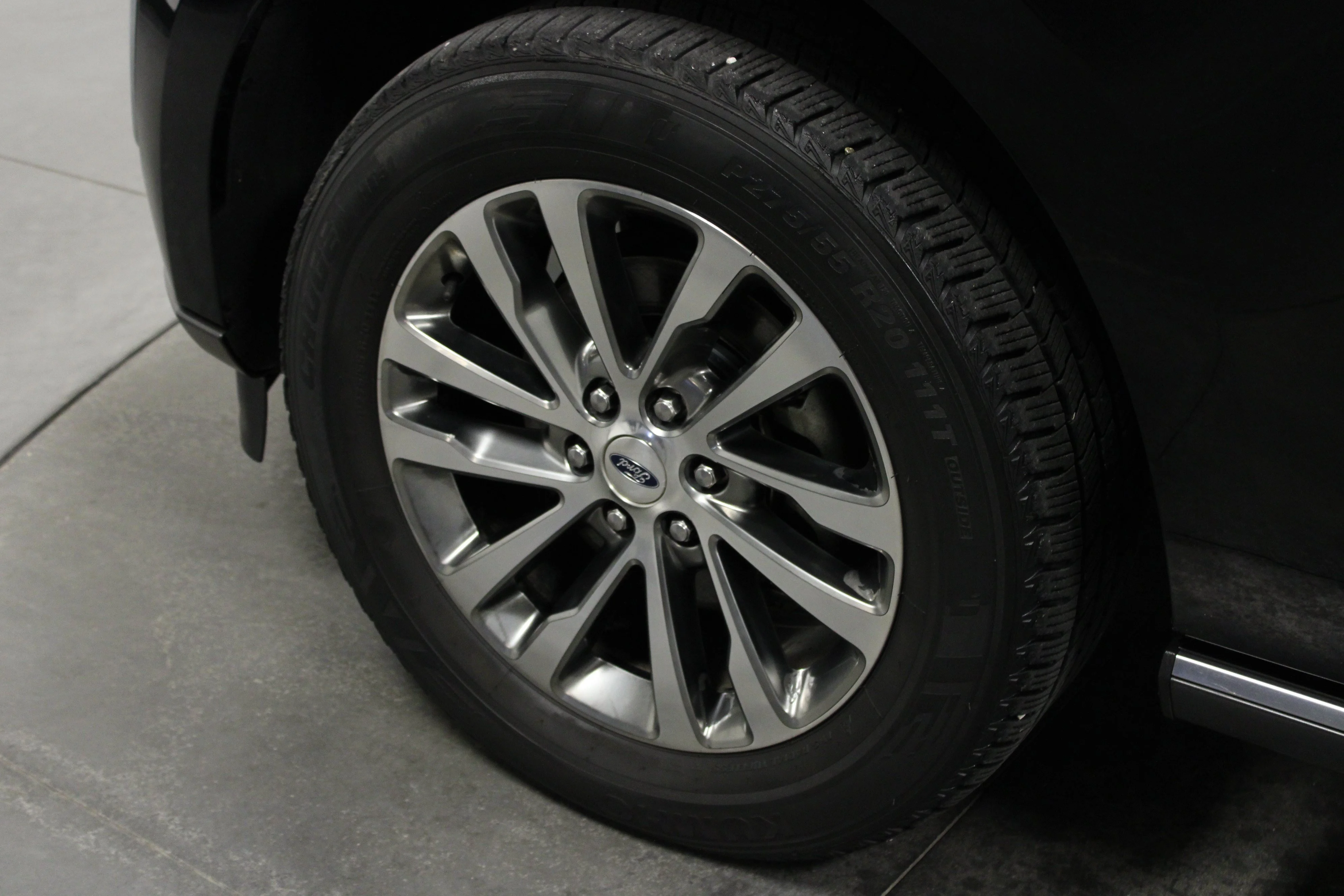 Used 2018 Shadow Black Ford Limited image 10