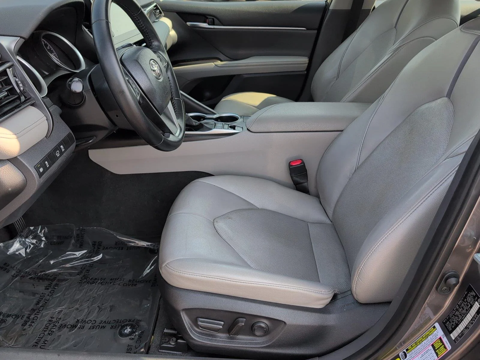 Used 2023 Predawn Gray Mica Toyota XLE image 12