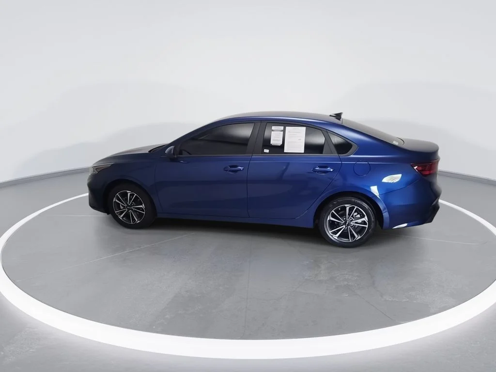 Used 2024 Blue Kia LXS image 7