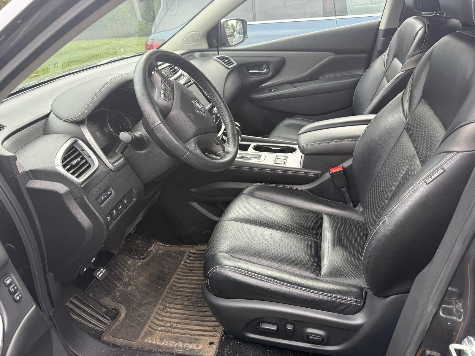 Used 2020 Gun Metallic Nissan SL image 8