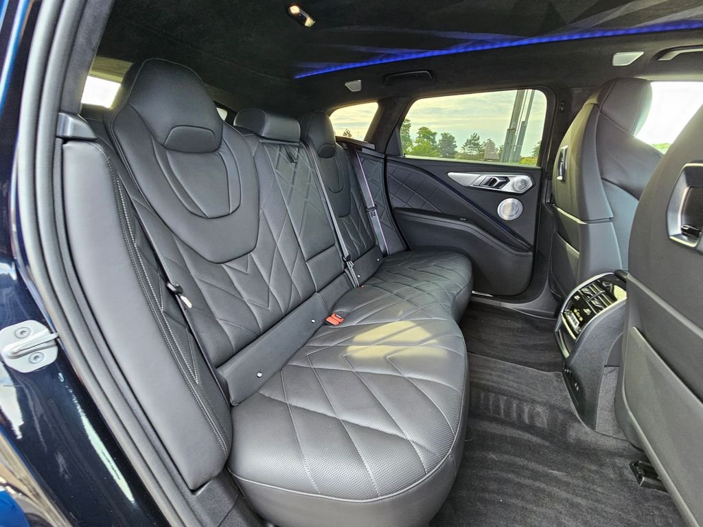 Certified Used 2023 Carbon Black Metallic BMW Base image 20