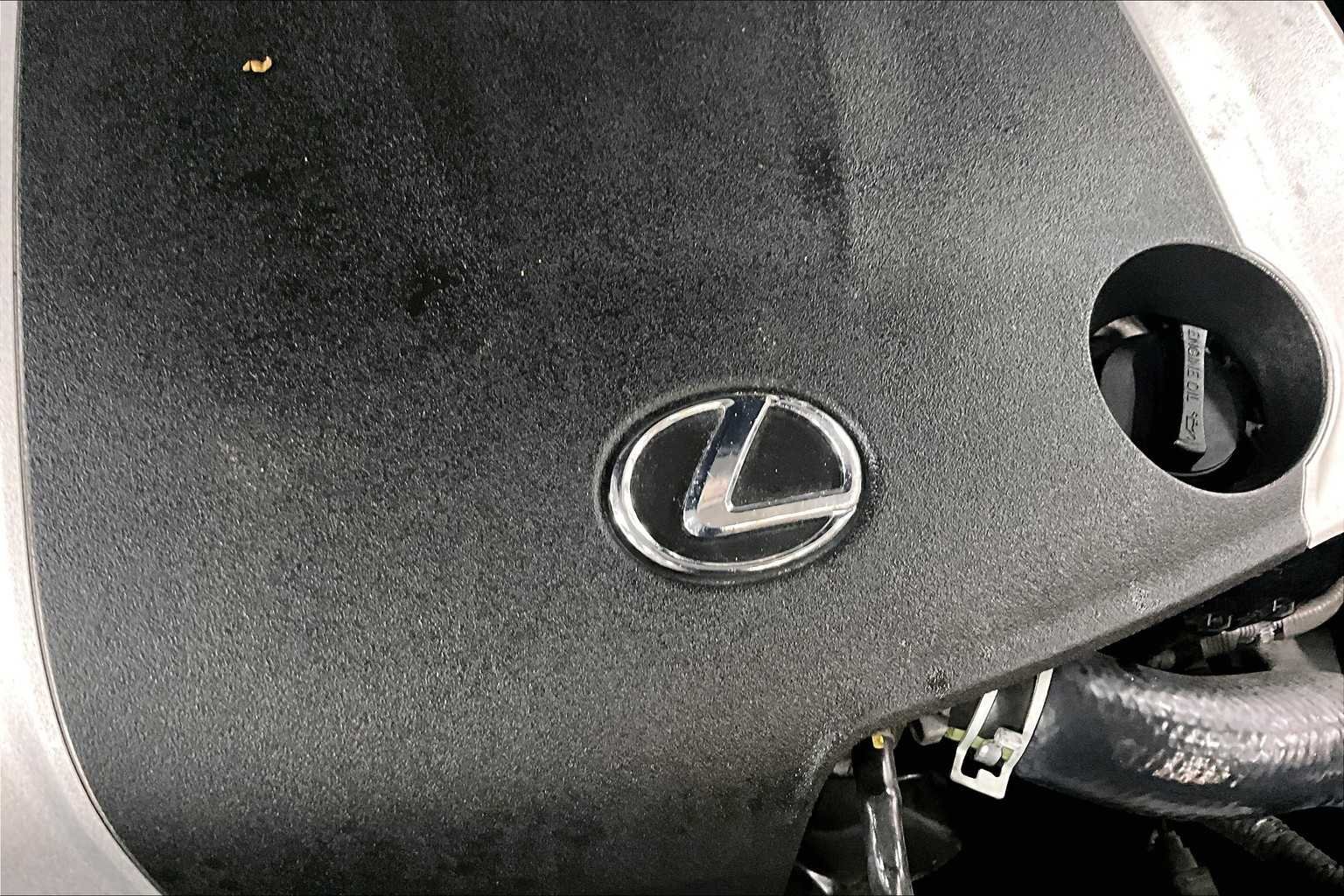 Used 2014 Silver Lining Metallic Lexus  image 33