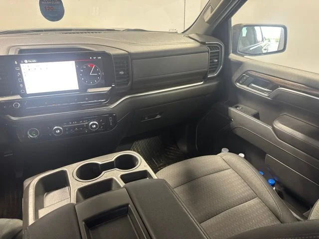 Used 2023 Black GMC Elevation image 20