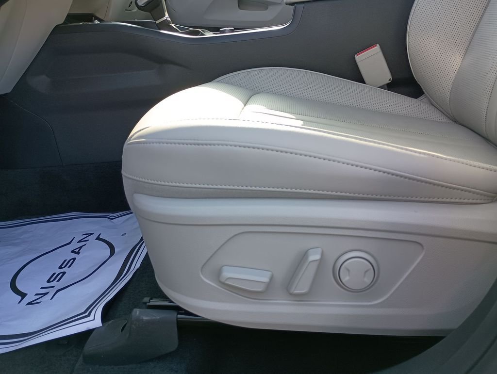 New 2026 Glacial White Pearl Kia X-Line EX AWD image 18
