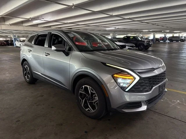 2025 Kia Sportage 2.5 LX AT's photo