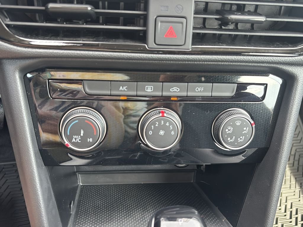 New 2026 Black Volkswagen 1.5T S image 25