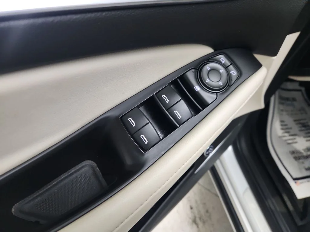 Certified Used 2023 White Buick Essence image 19