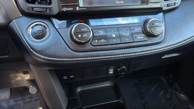 Used 2018 Gray Toyota XLE image 33