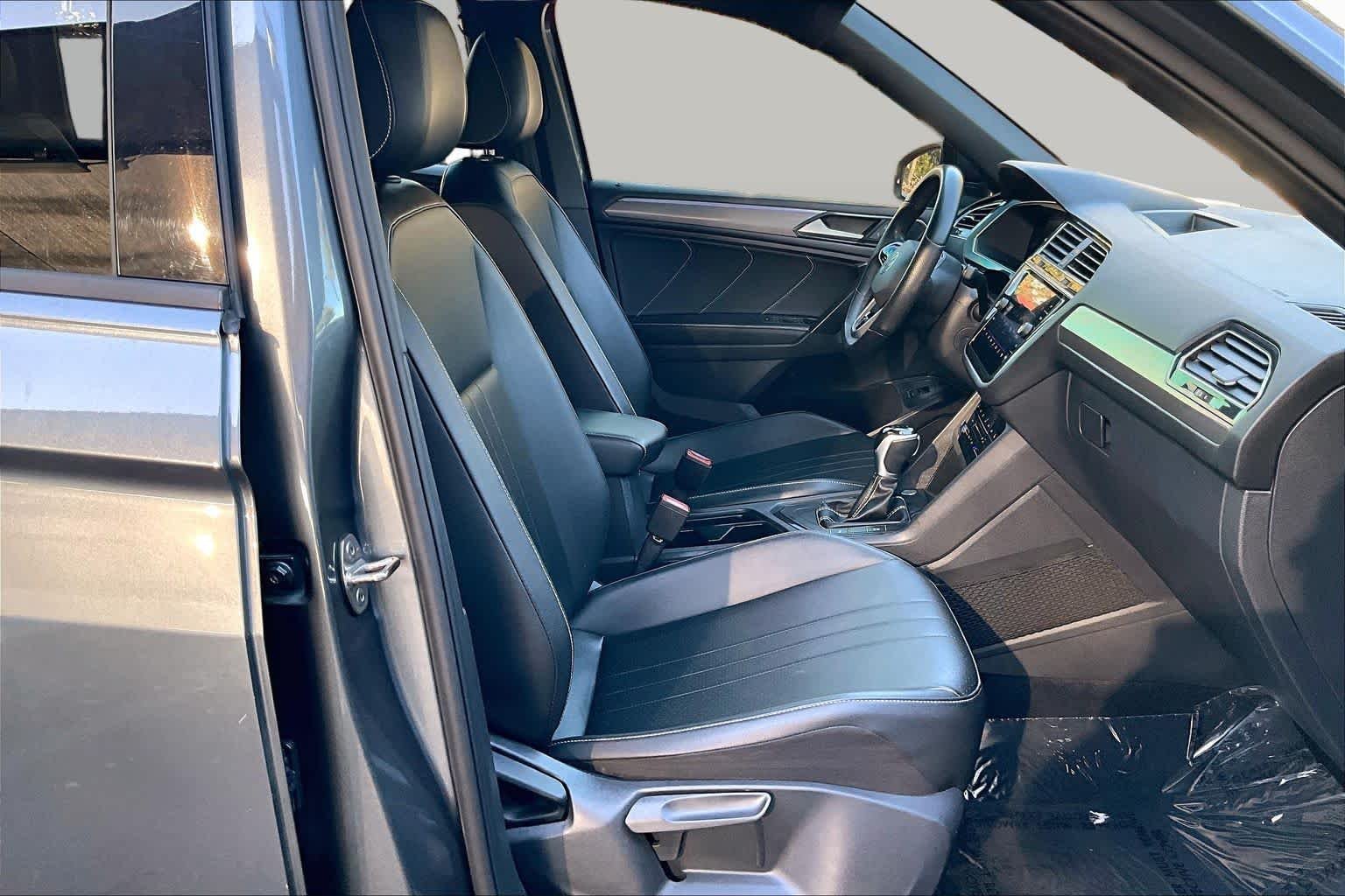 Certified Used 2024 Platinum Gray Metallic Volkswagen SE R-Line Black image 8