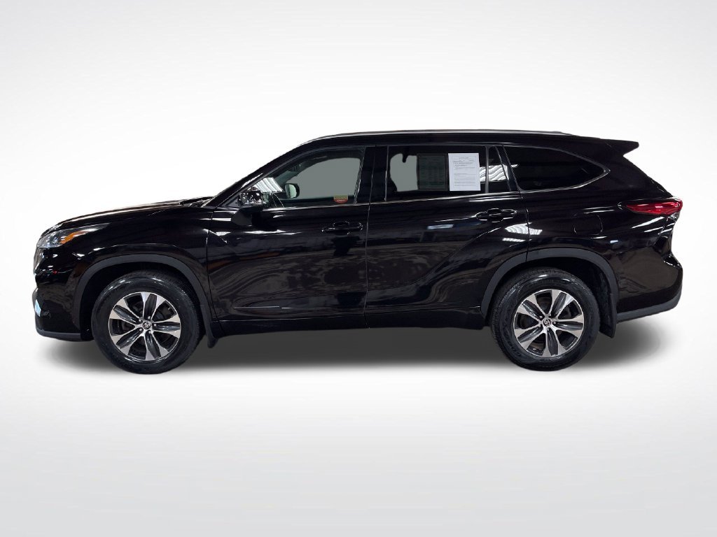Used 2021 Brown Toyota XLE image 2