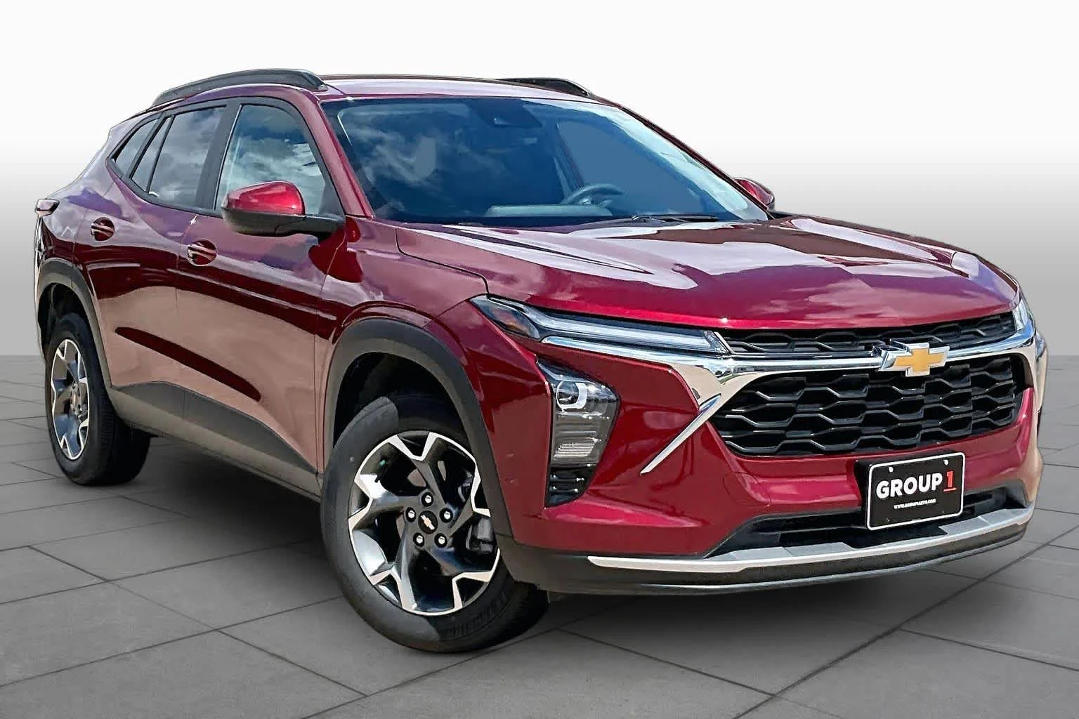 Used 2025 Crimson Metallic Chevrolet LT image 2